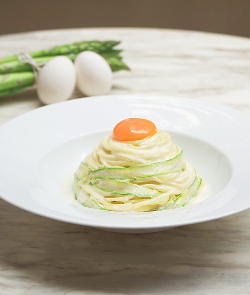 【椰控尖叫吧】香港獨家新味！Lady M椰子千層蛋糕迎夏日